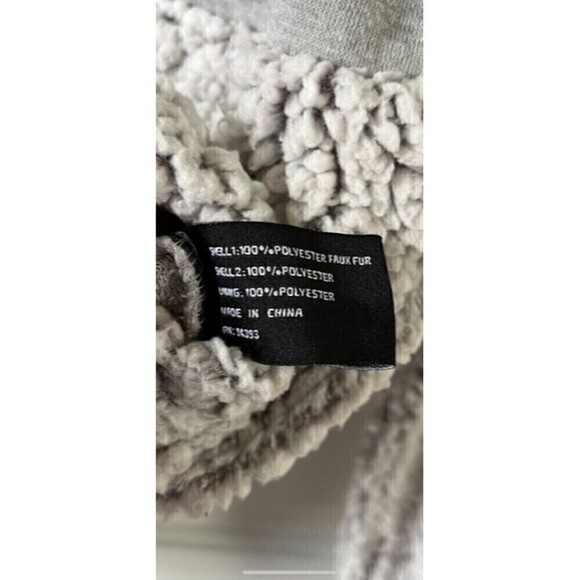 Altar'd State Gray Sherpa Popover 1/4 Zip Hoodie Size Small - Picture 7 of 7
